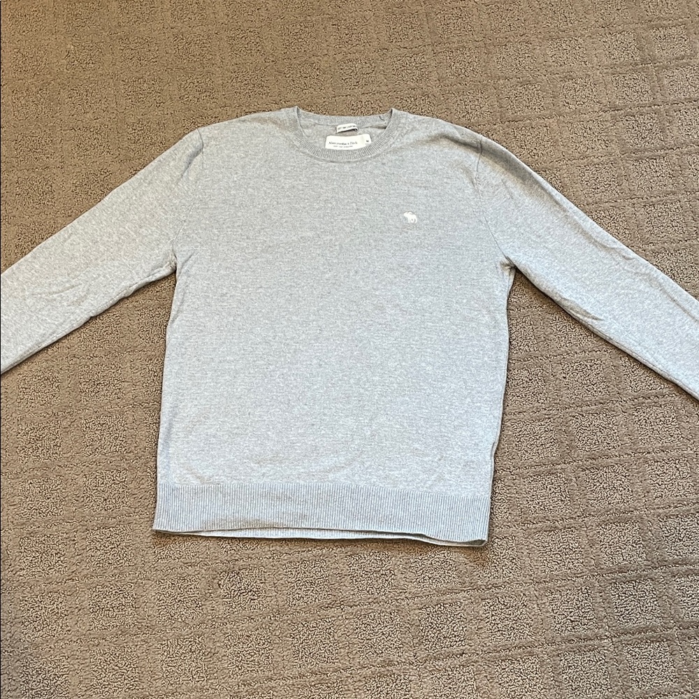 Abercrombie & Fitch Gray Crewneck Sweater